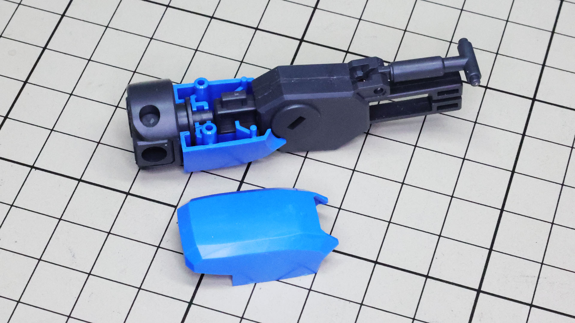 膝関節にはシリンダーディテールが！