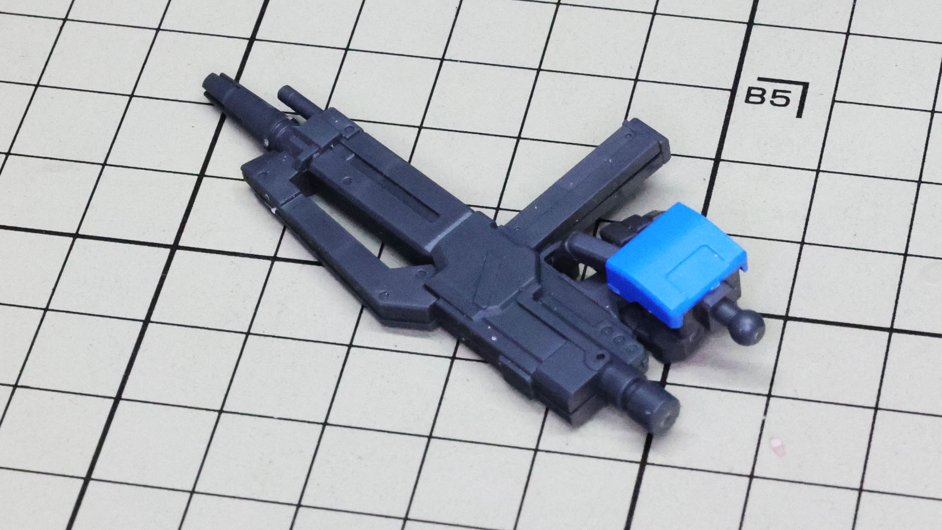 バズーカも組み合わせてグリップ類を取り付けるだけです