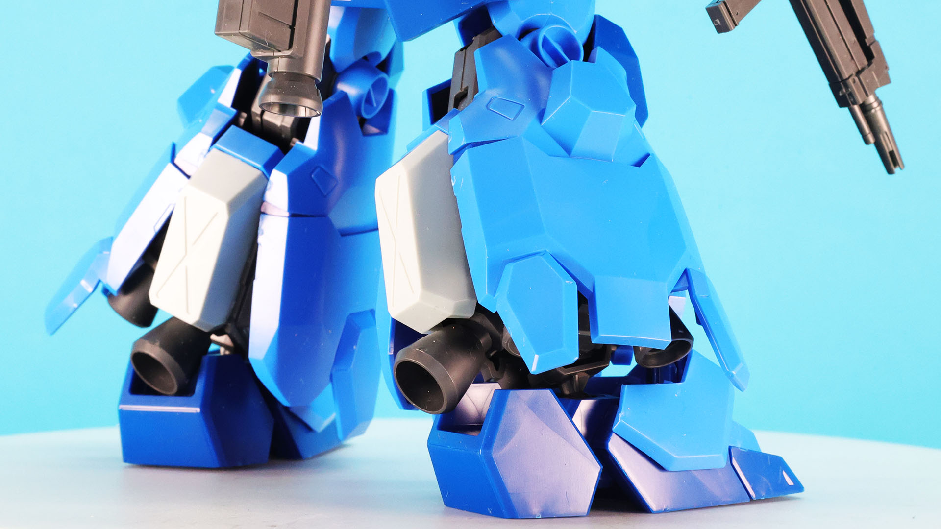 側部装甲の一体成形されたフラップ部分の設計がすごい！