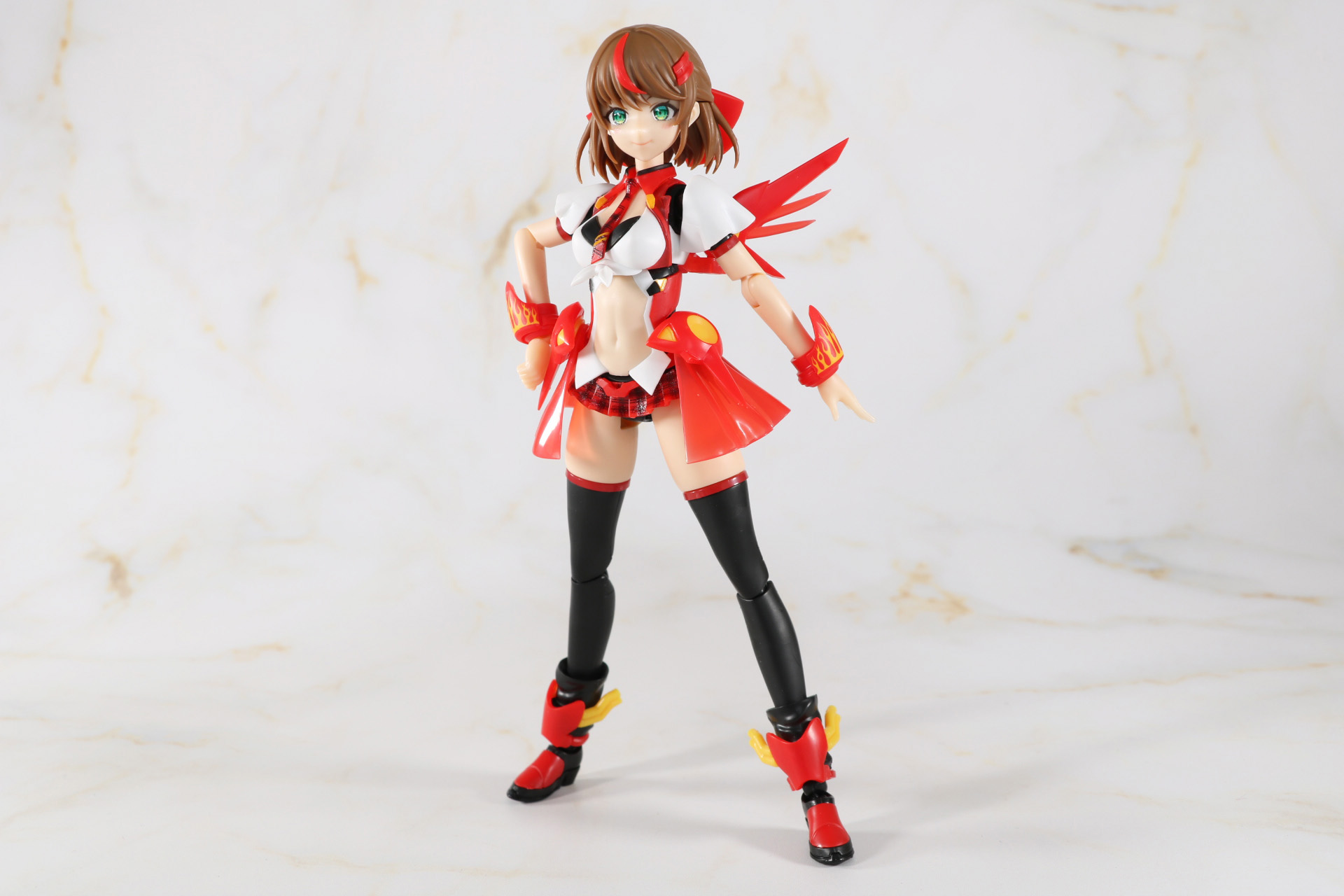 「HWGR-25 ストラト・アサルト」アサルトライフルモードでのポーズ