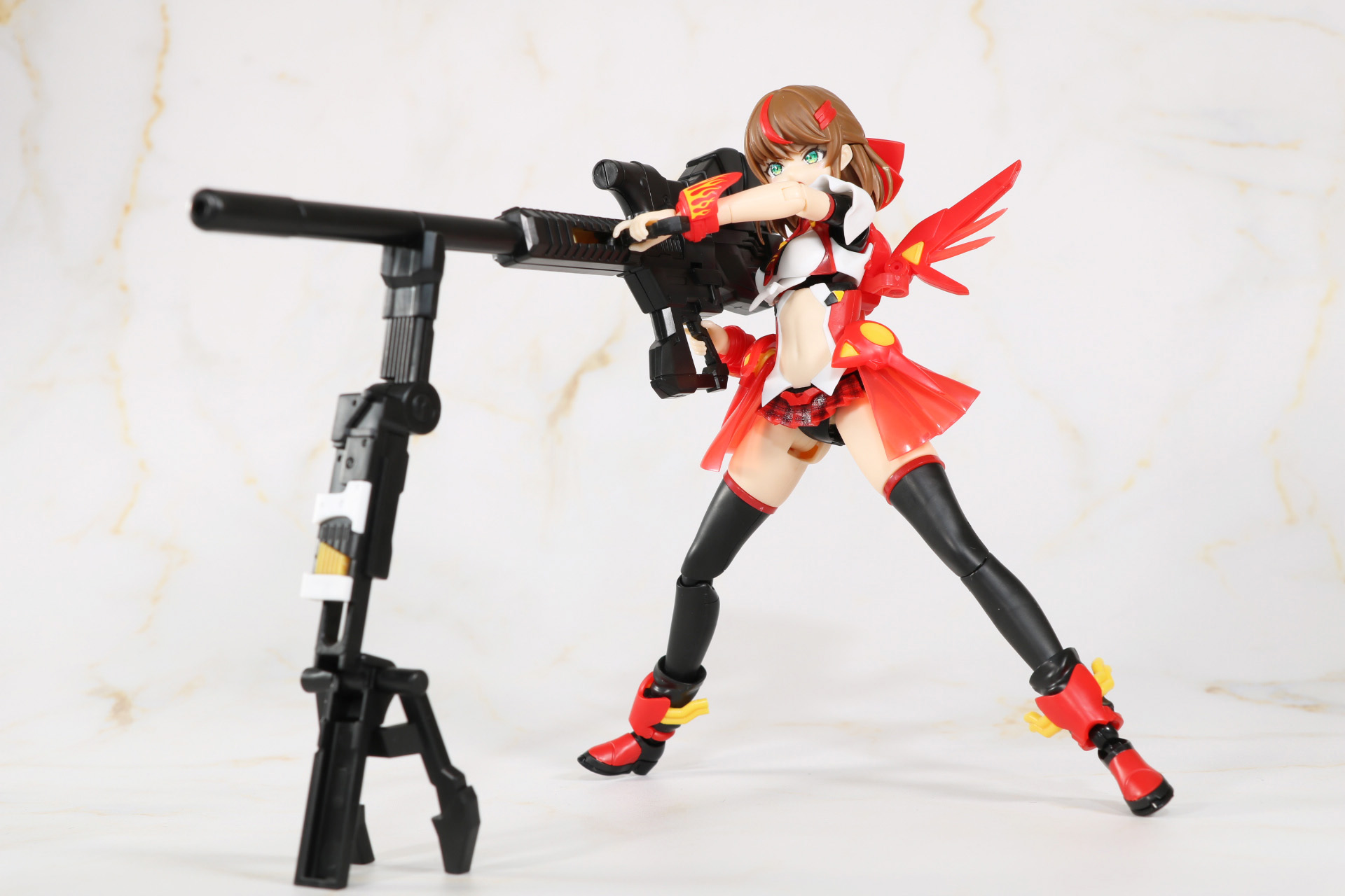 強力な一撃を放つ「HWGB-X79 バスター・マーシャル・キャノン」のバスターモード