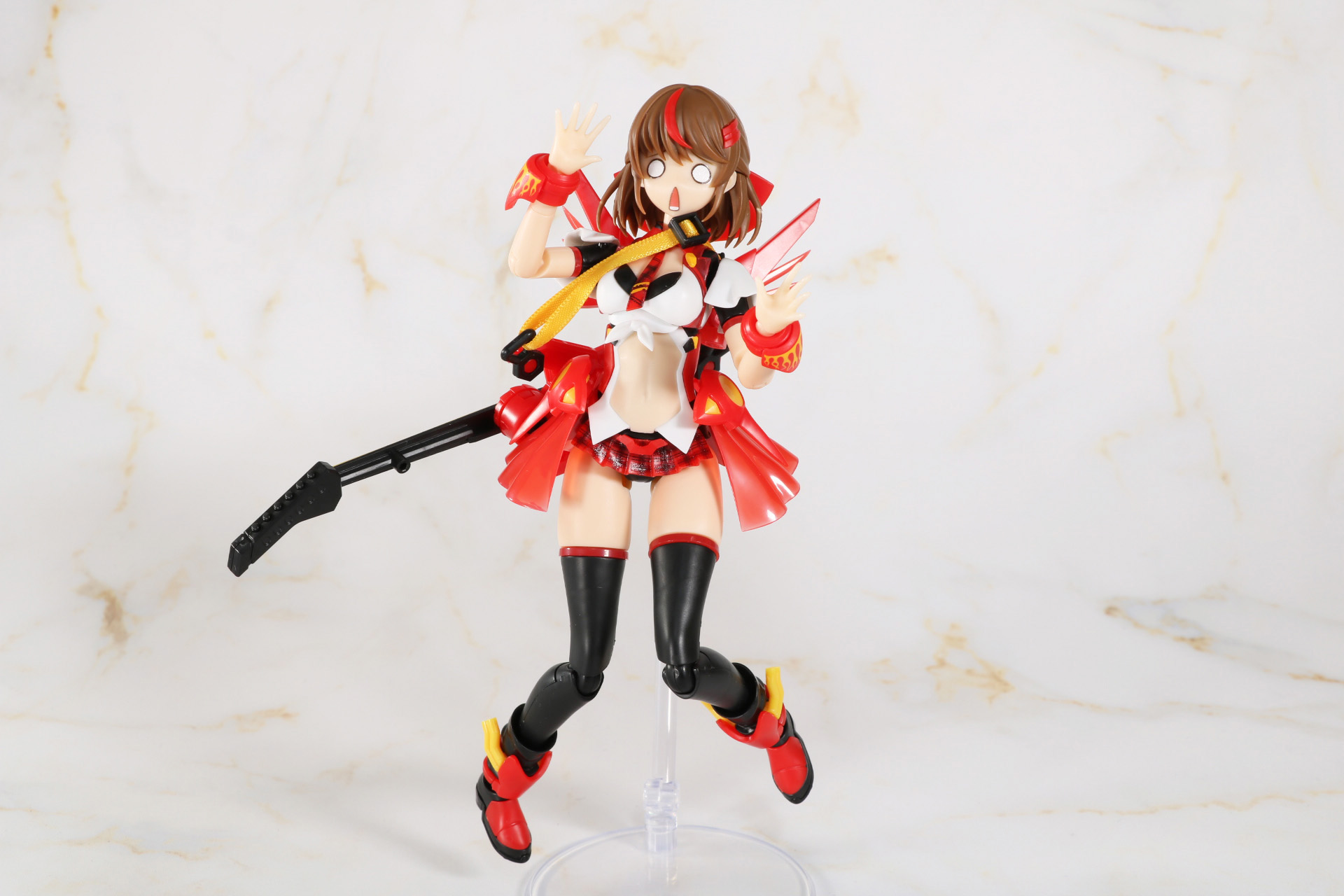 照れ顔を使って驚きのリアクション表現も楽しめる