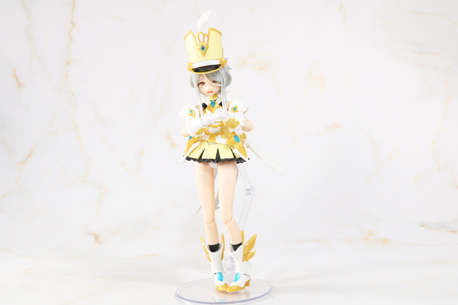 フェイスパーツとマウスピースを合わせることで吹いているような表現もできる