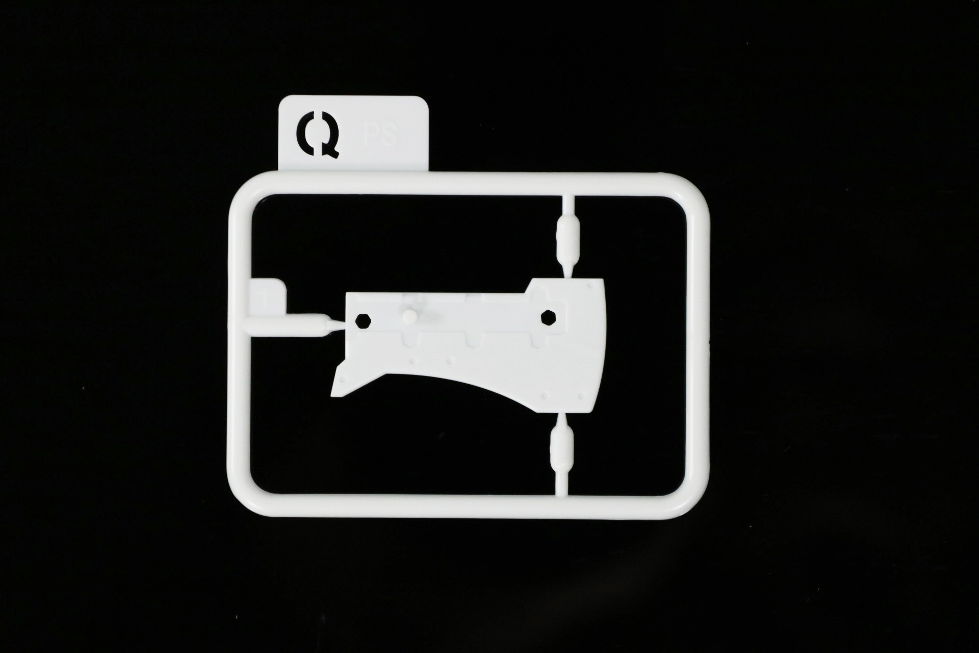 Qパーツ、Rパーツ