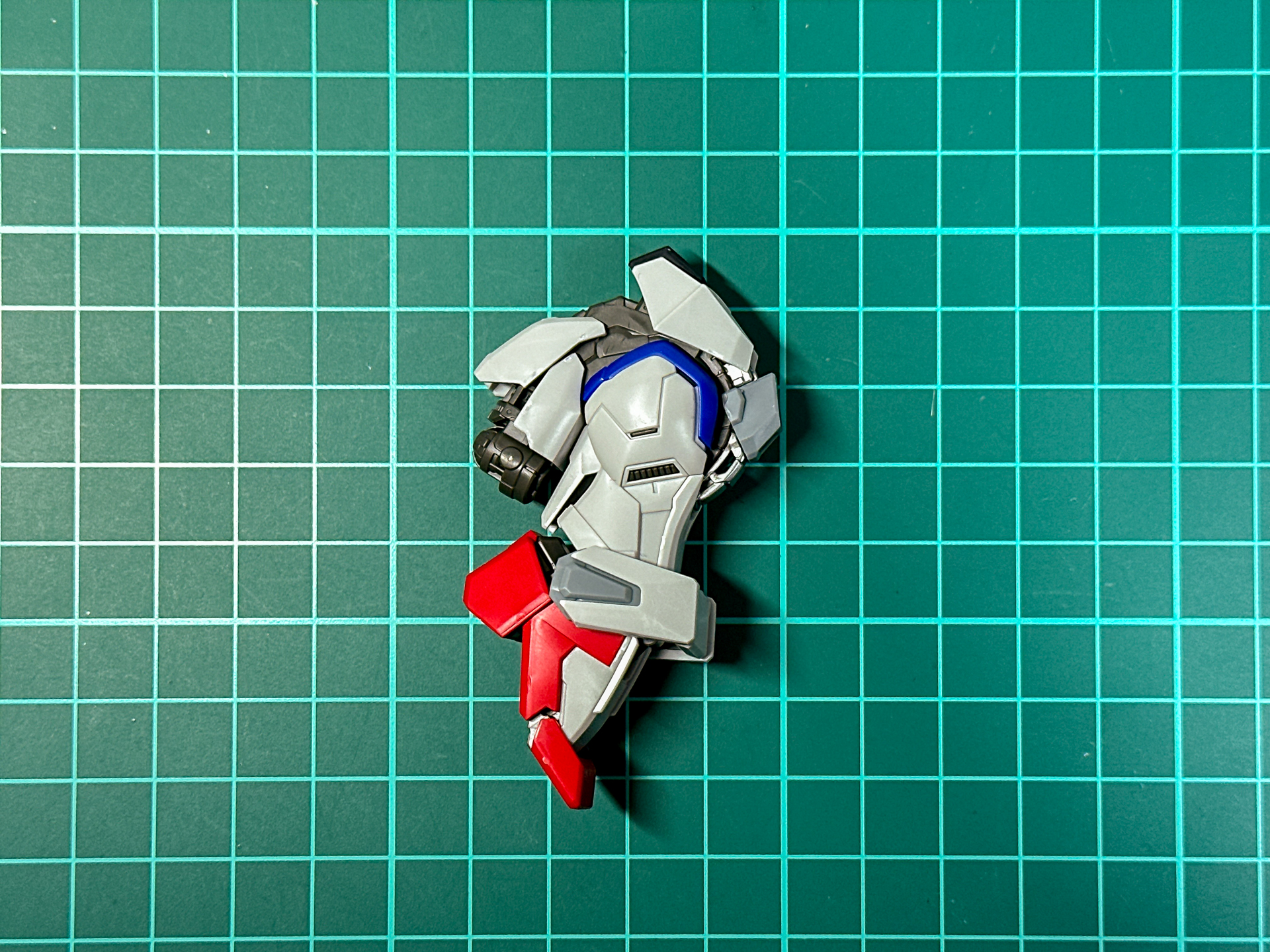 膝関節の可動域は約135度可動します。