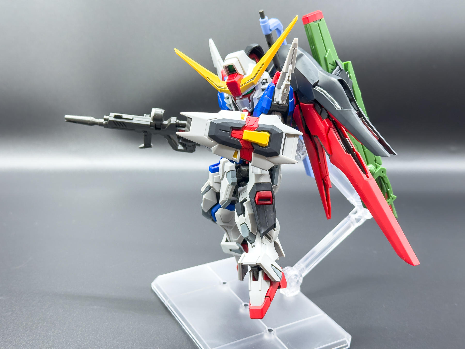 アンチビームシールドはスライドにより展開します。