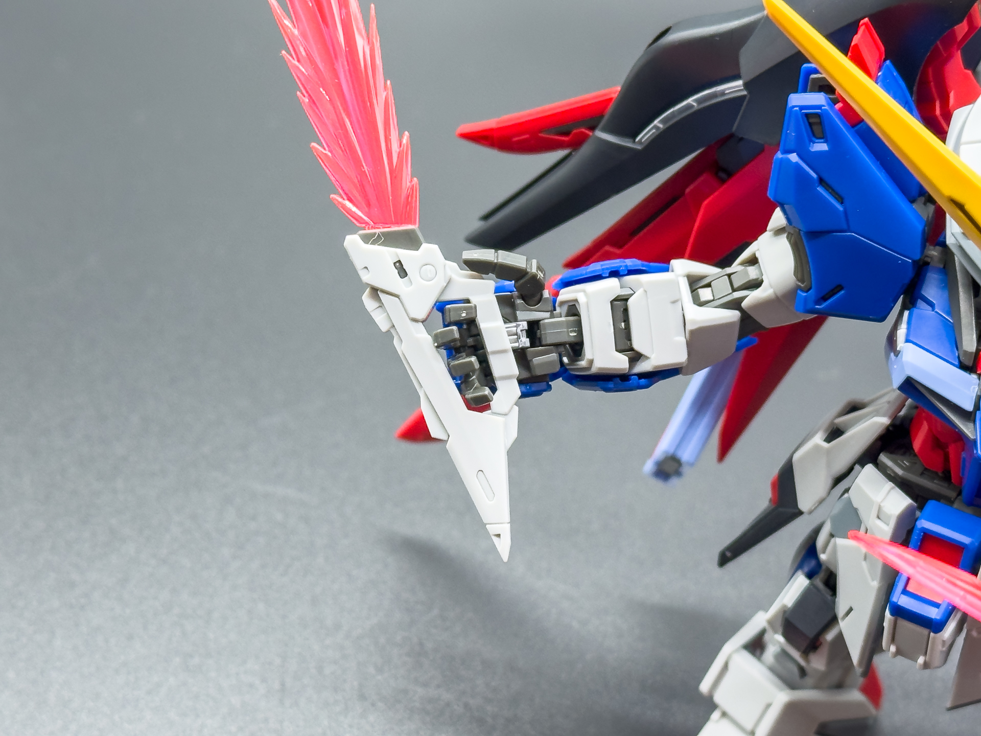 保持は接続ジョイントを使用します。