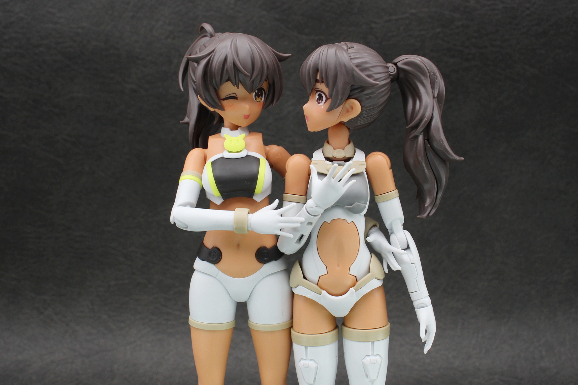 左がリリーウエアのルルチェ、右が初代ルルチェ