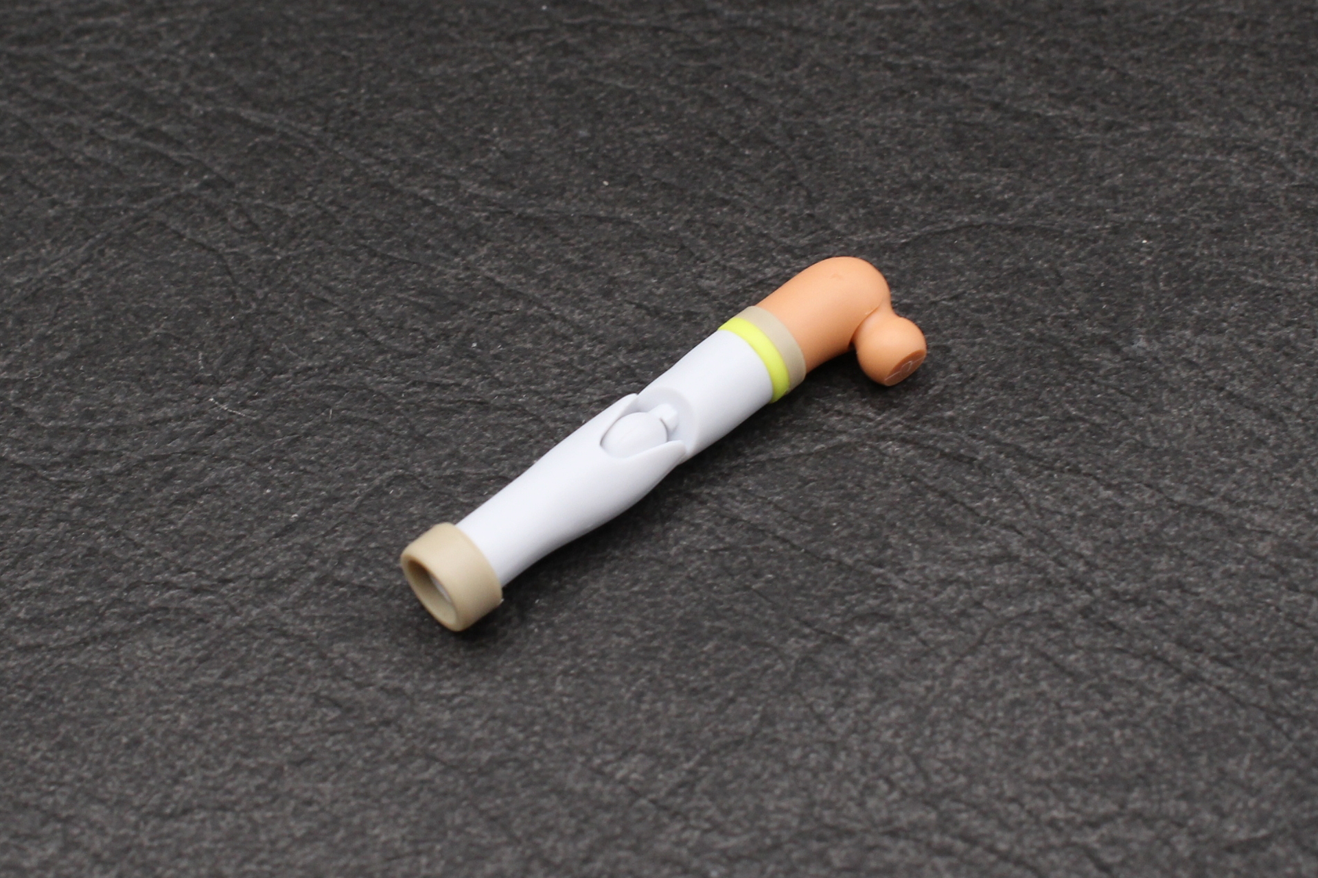 前腕とリングを取り付ける