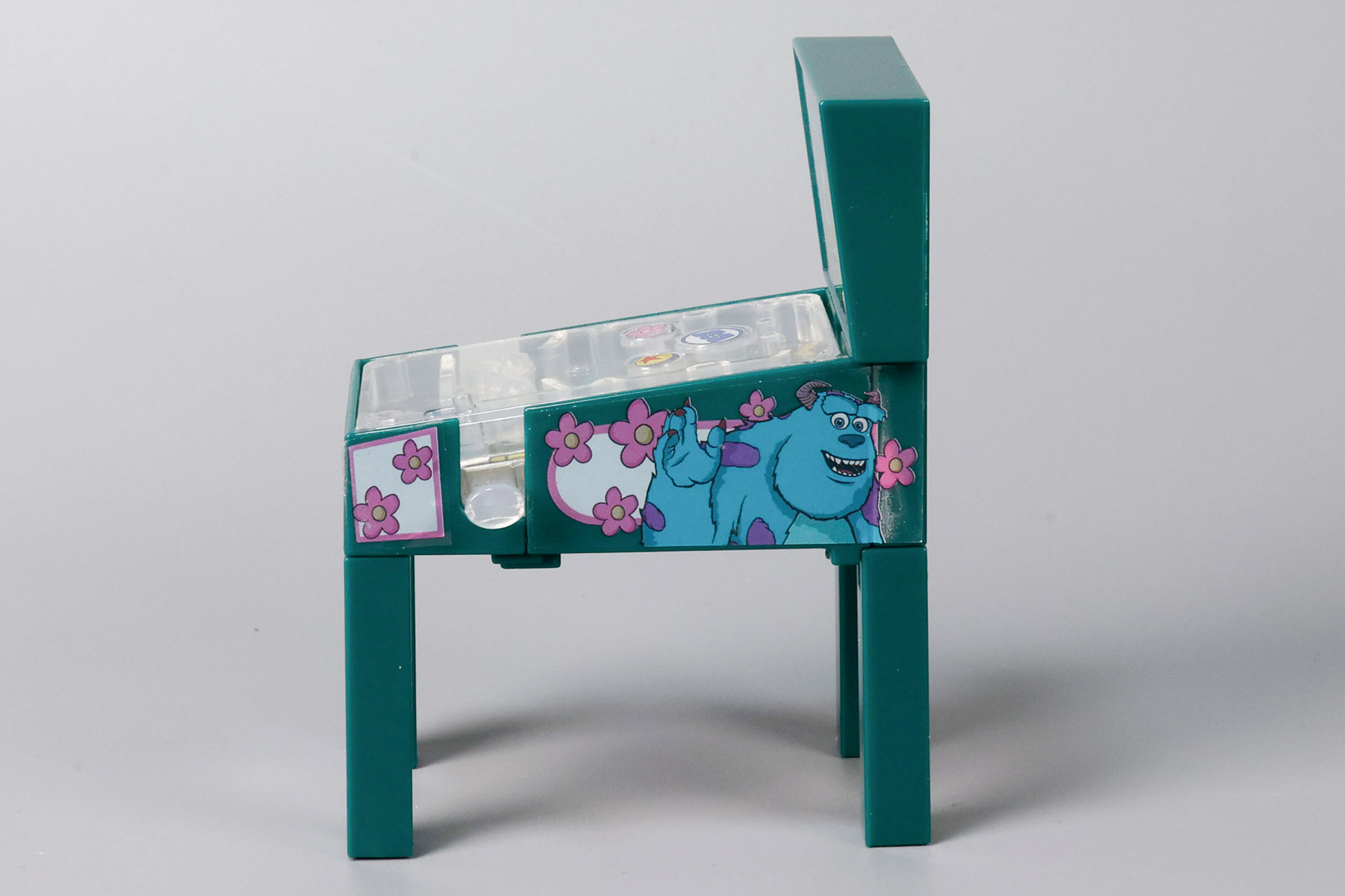 一目で何のピンボールマシンかすぐわかる