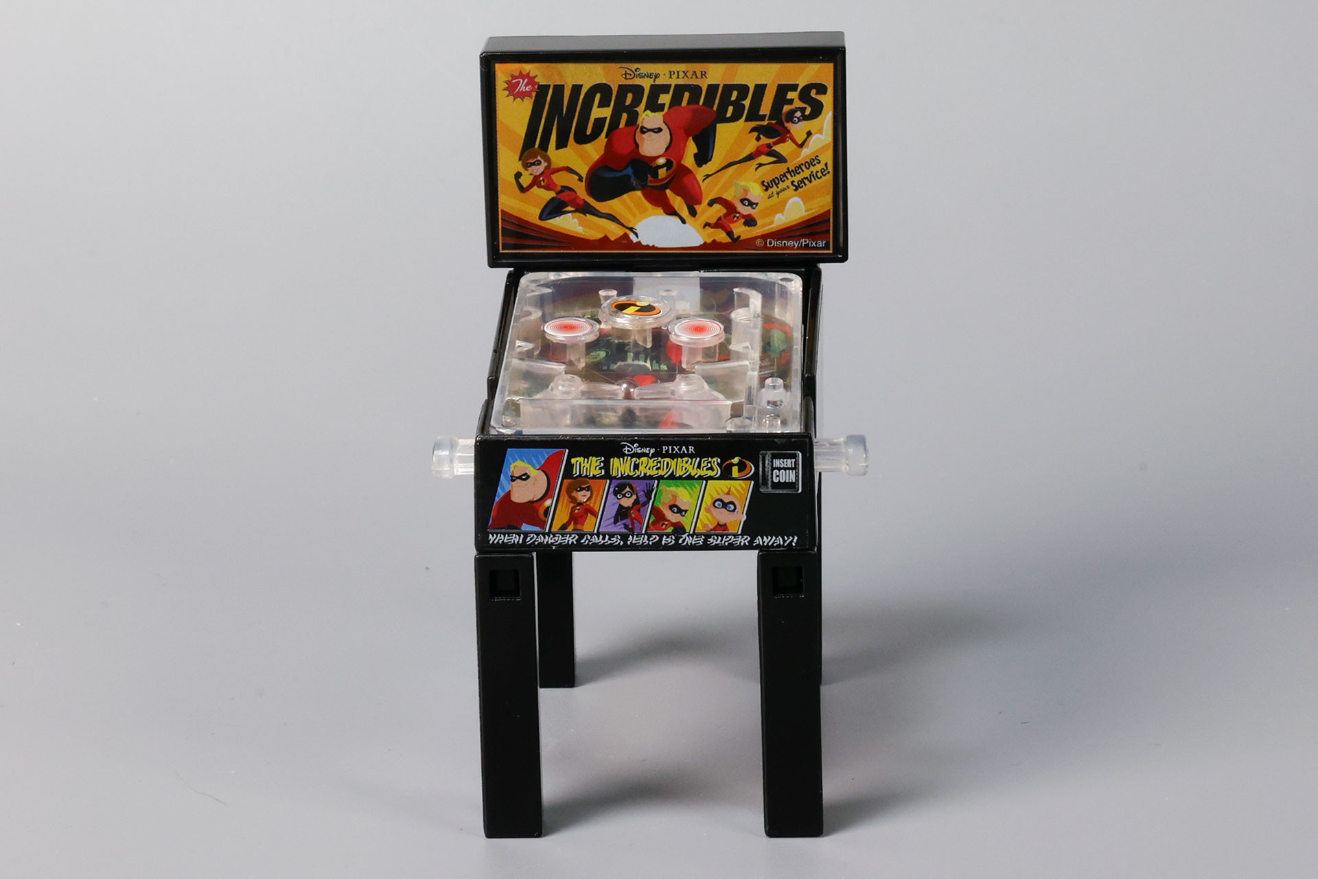 こちらが「インクレディブル・ファミリー」のピンボールマシンだ
