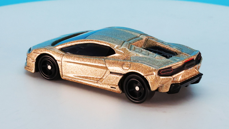 その輝きはリアに至るまで！