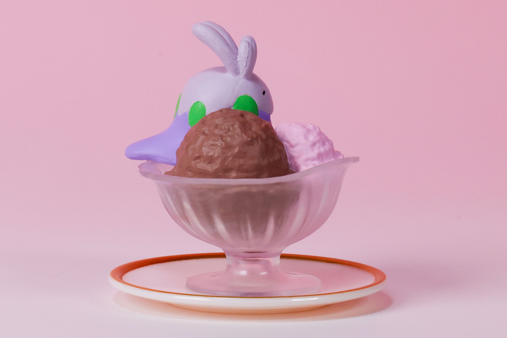 横から見た姿もかわいらしい