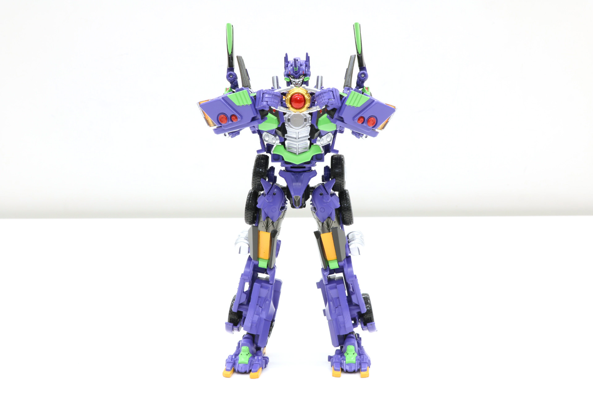 コアマトリクスを掲げたポーズも表現できる