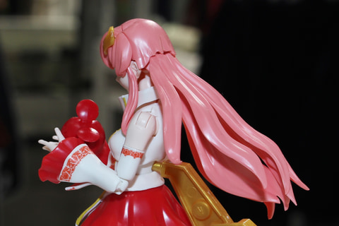 特別企画】華やかな模様のドレスをまとった「Figure-riseStandard SEED