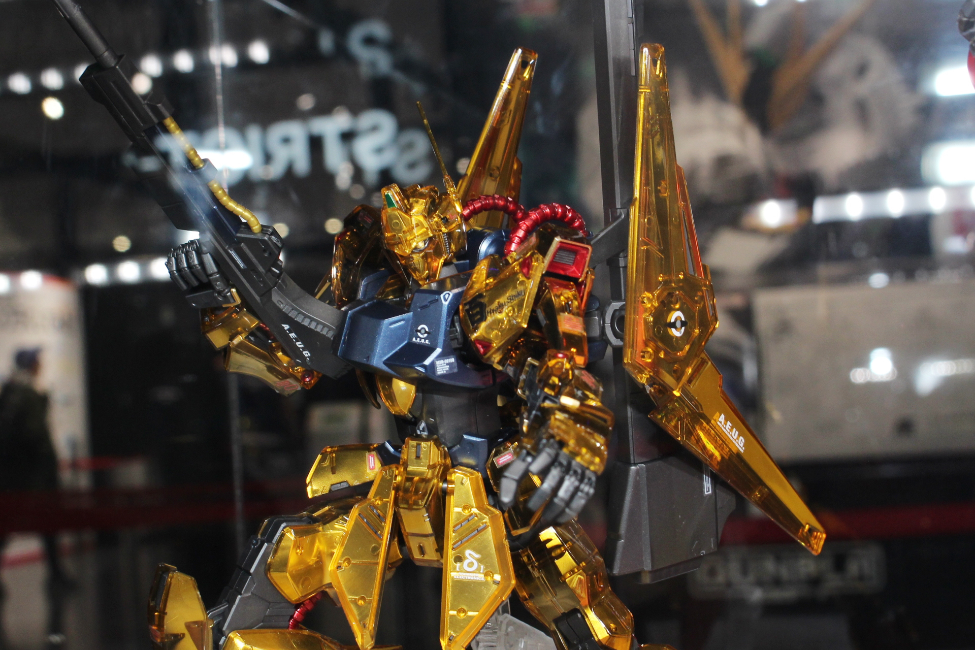 奥行きを感じられる輝きを再現している