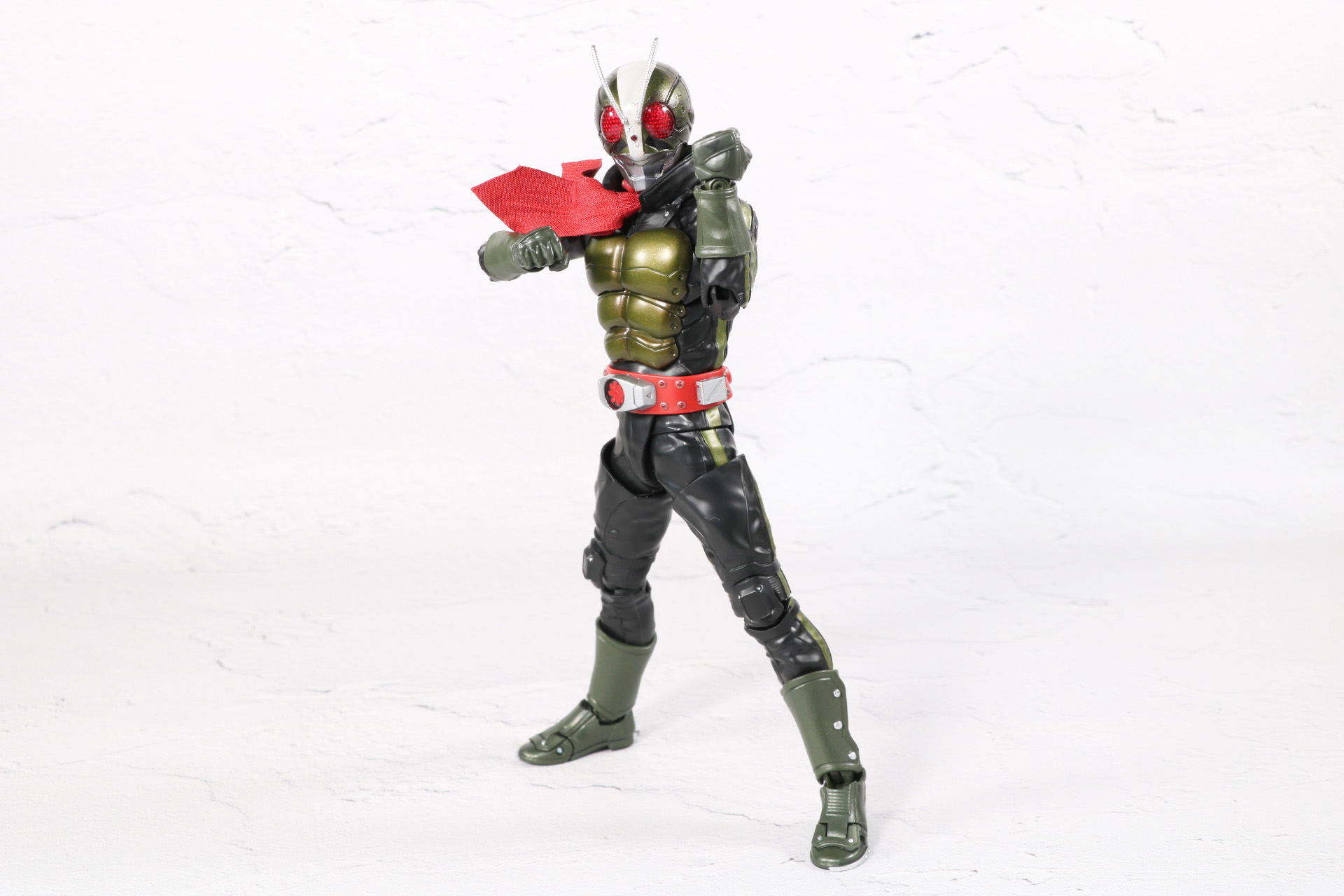 印象的な決めポーズを再現