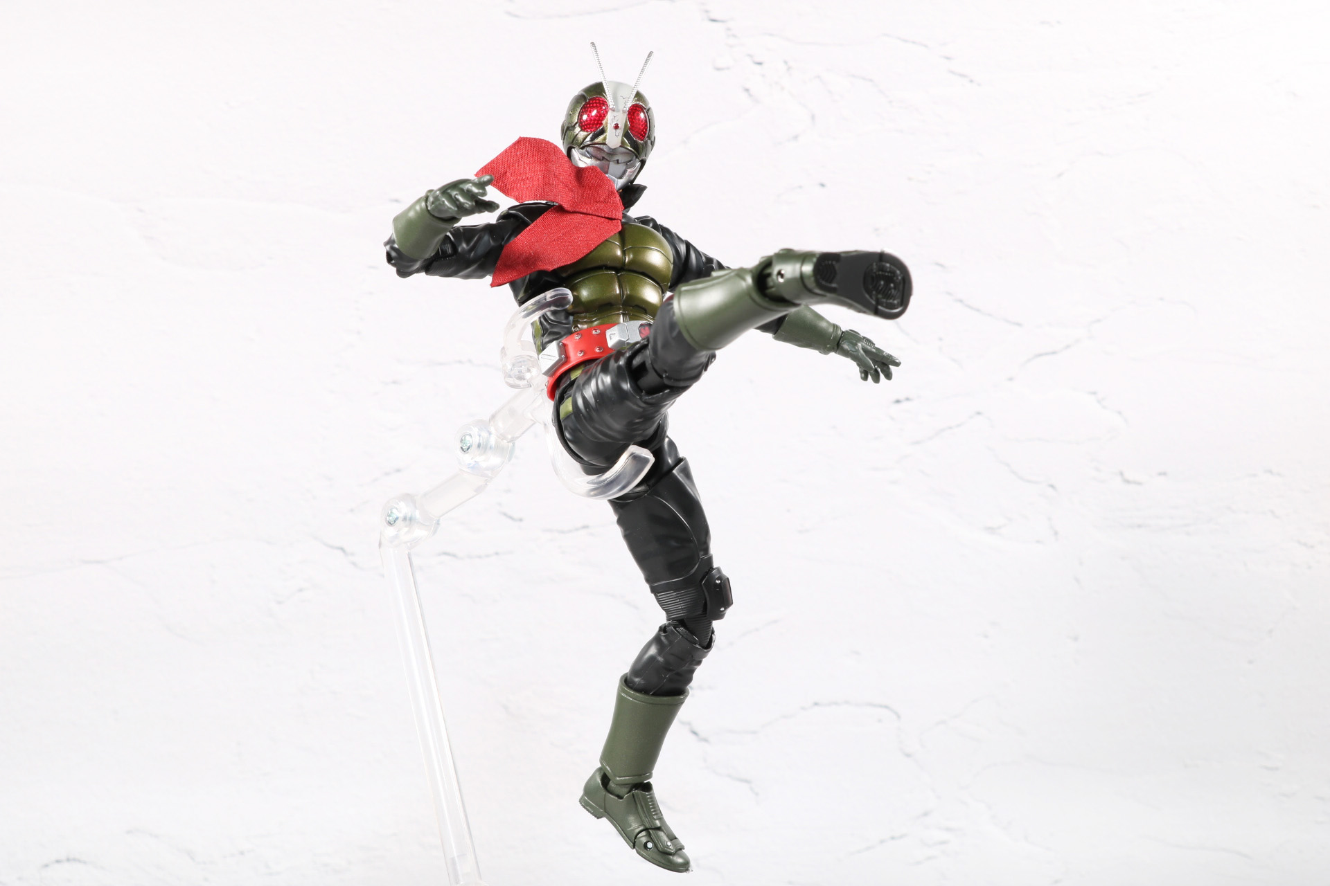 回し蹴りの躍動感ある動き