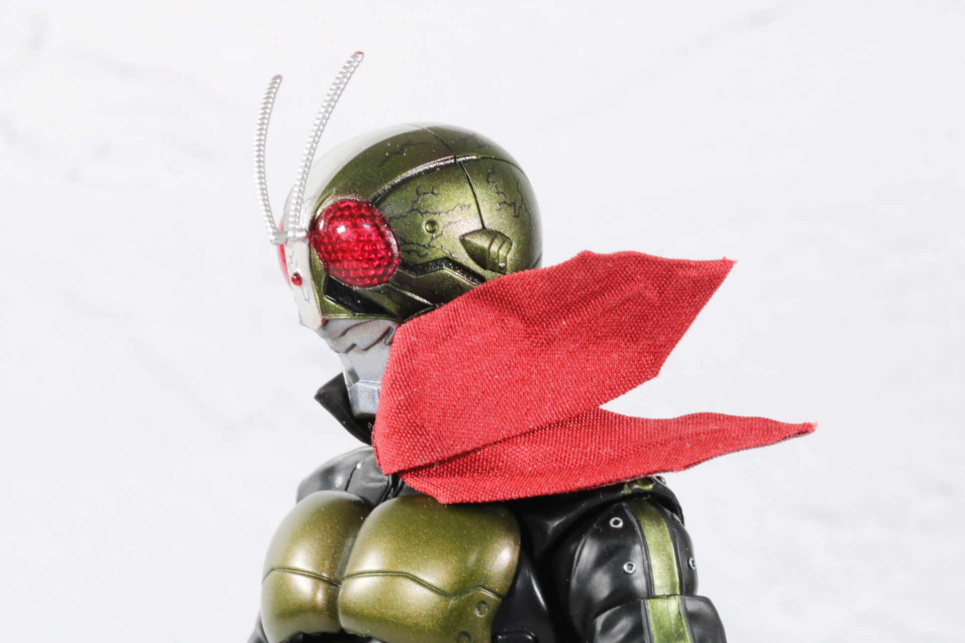 大きく風になびくような動きを表現できる