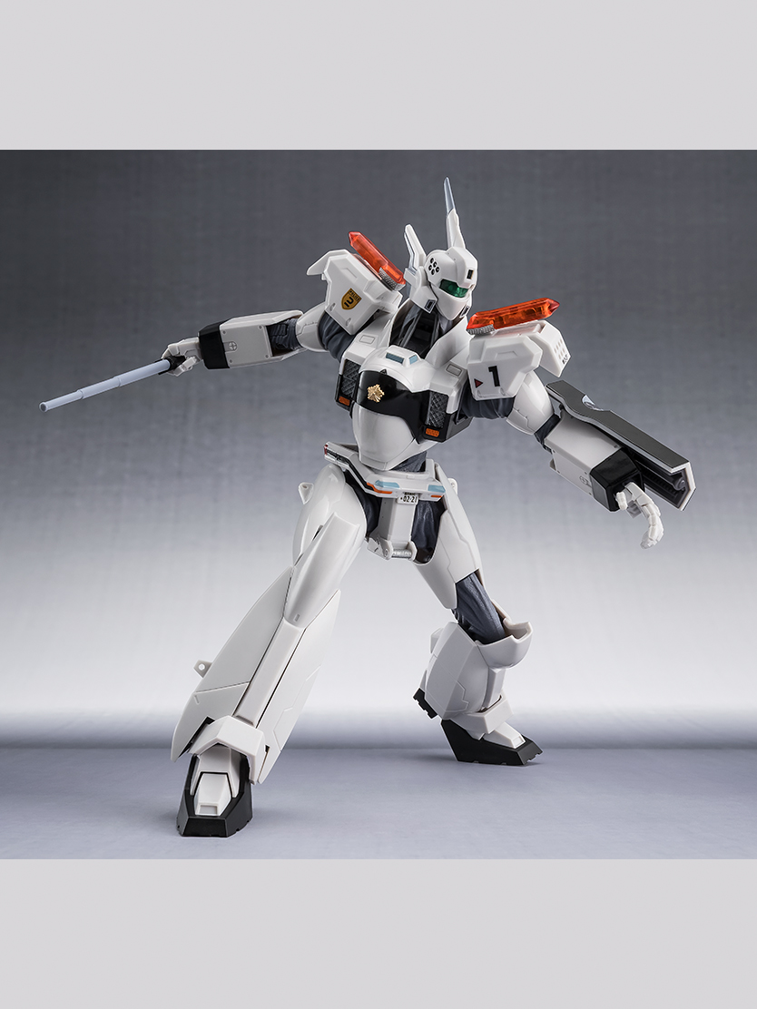 腰の捻りや上下のスイングが可能。