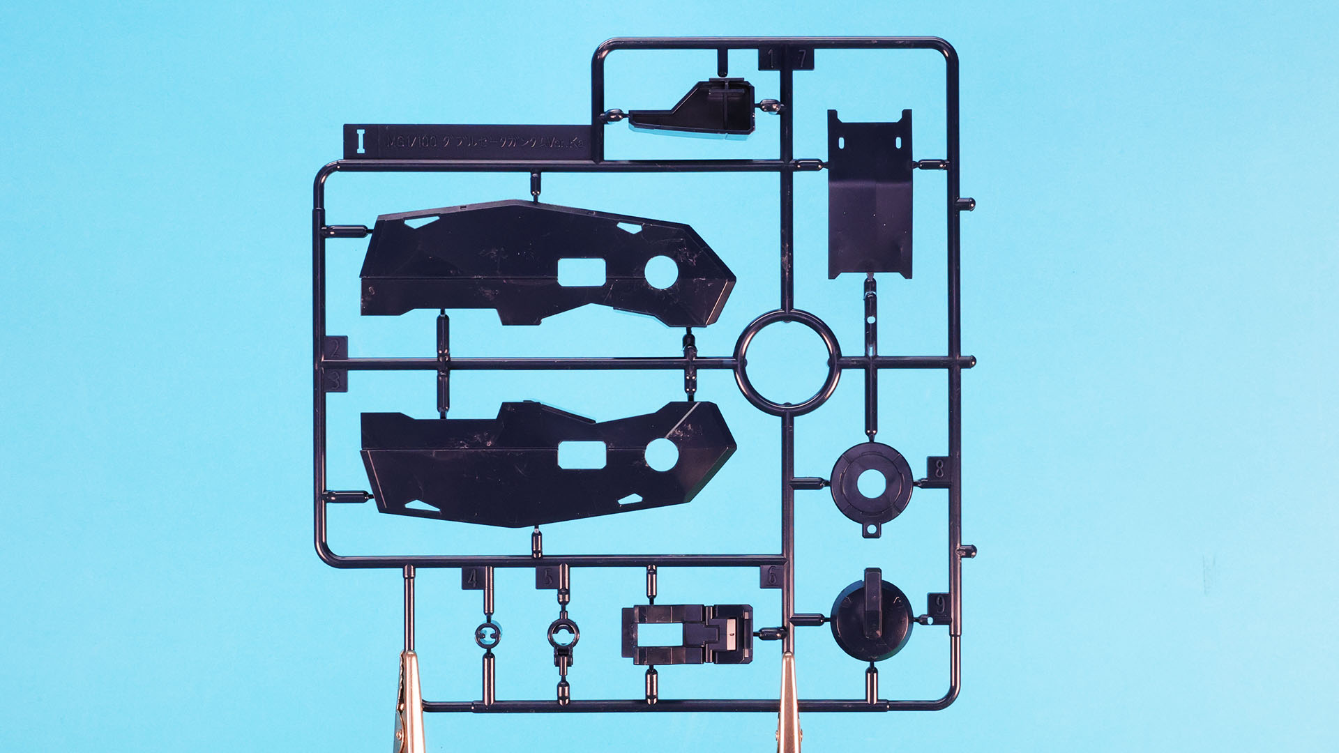 I:【2枚】バックパックなど