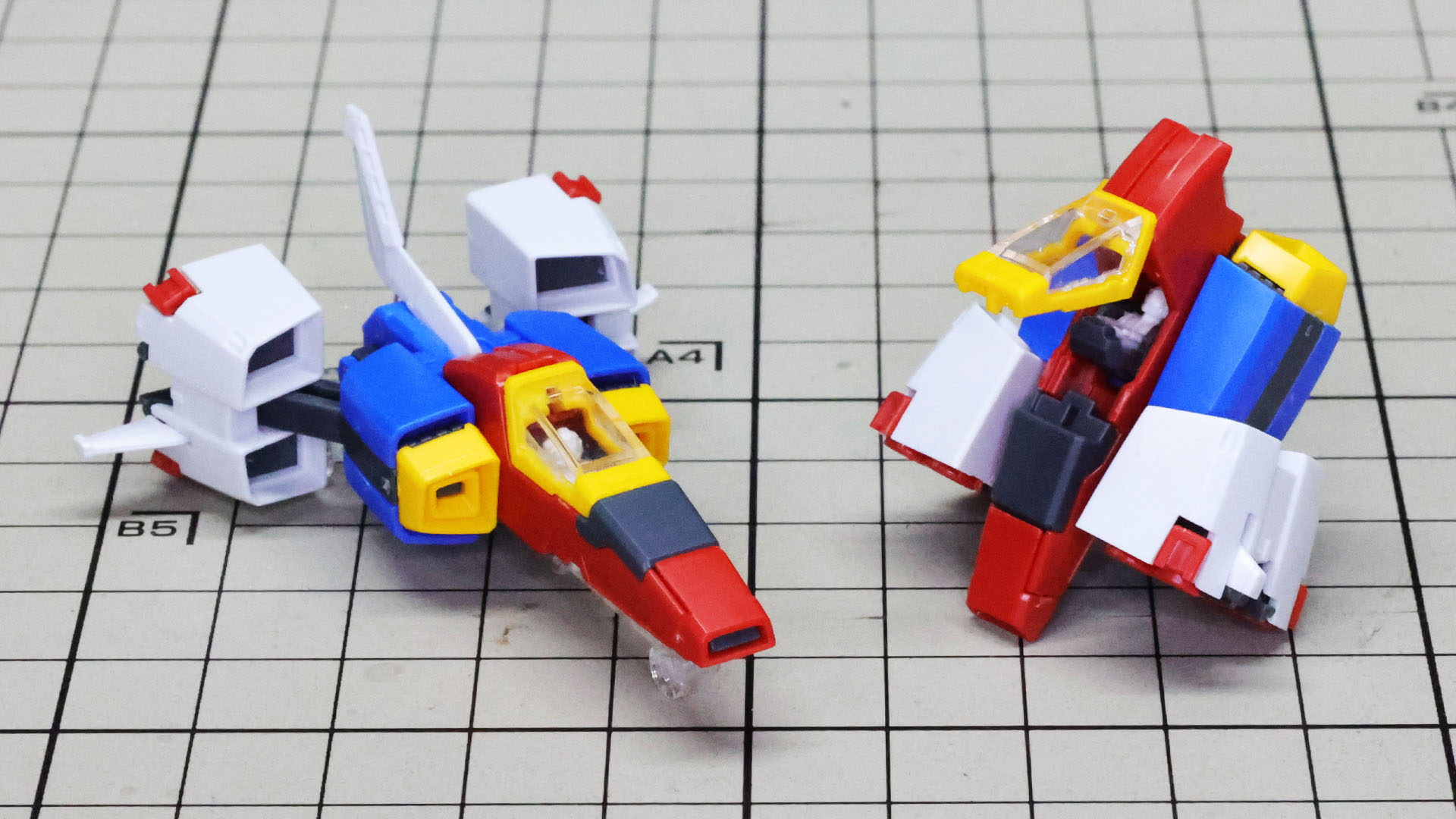 コア・ブロックに変形させてみました。カラー再現もばっちりです！