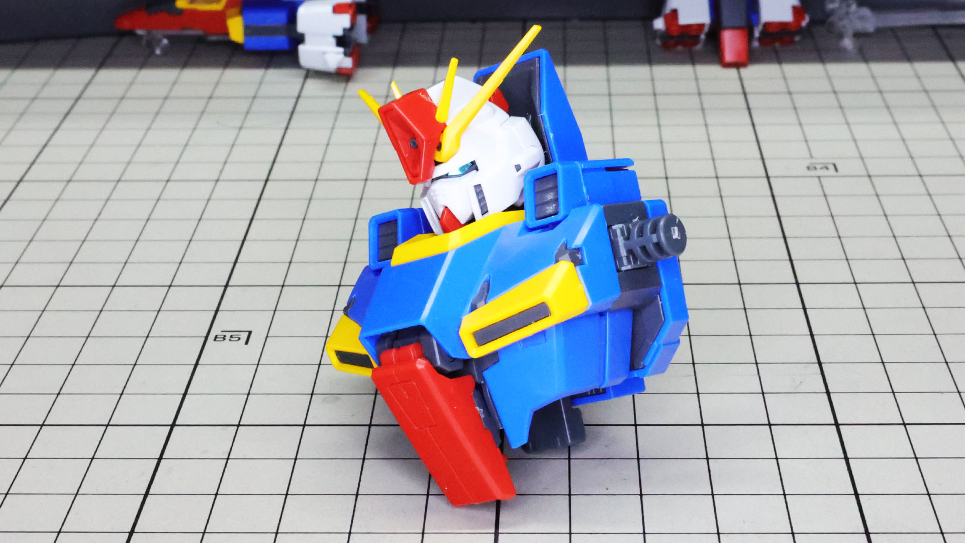 シールのおかげでツインアイがきらりと光ります