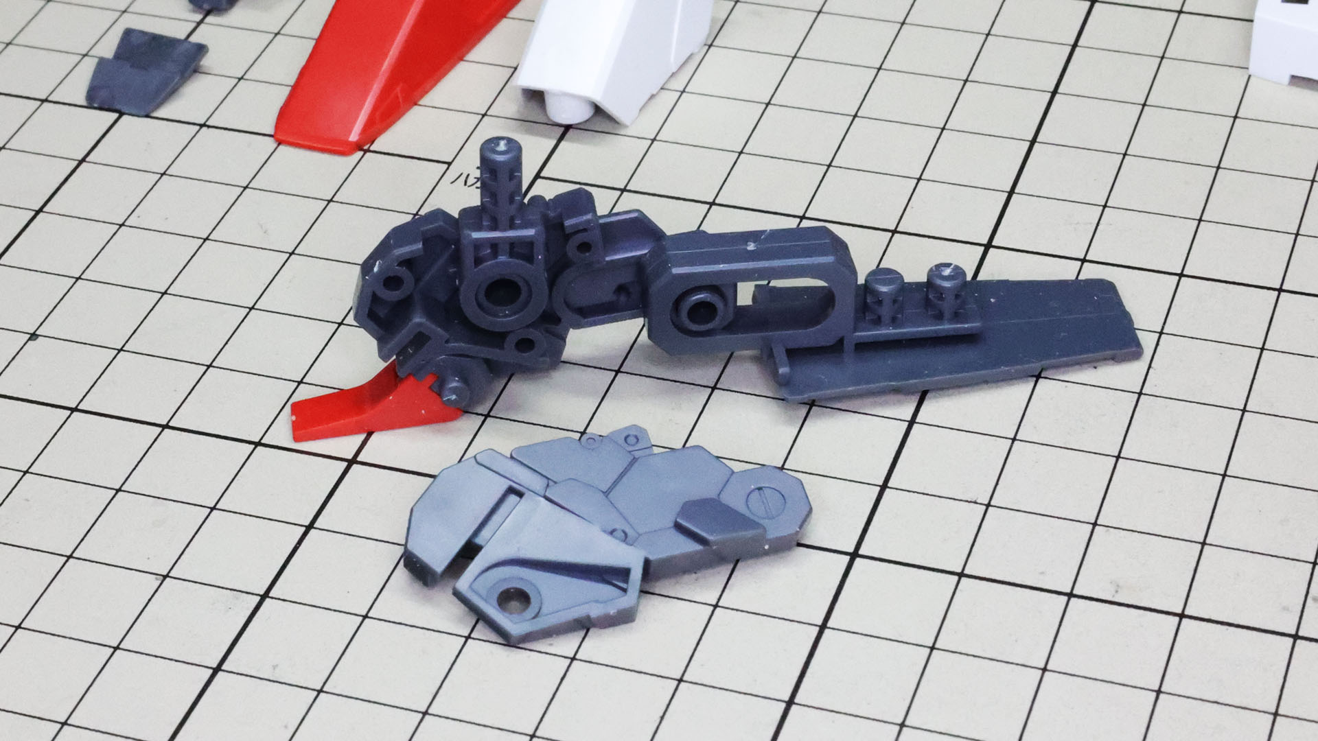 ソールの前側は伸縮する構造になっています