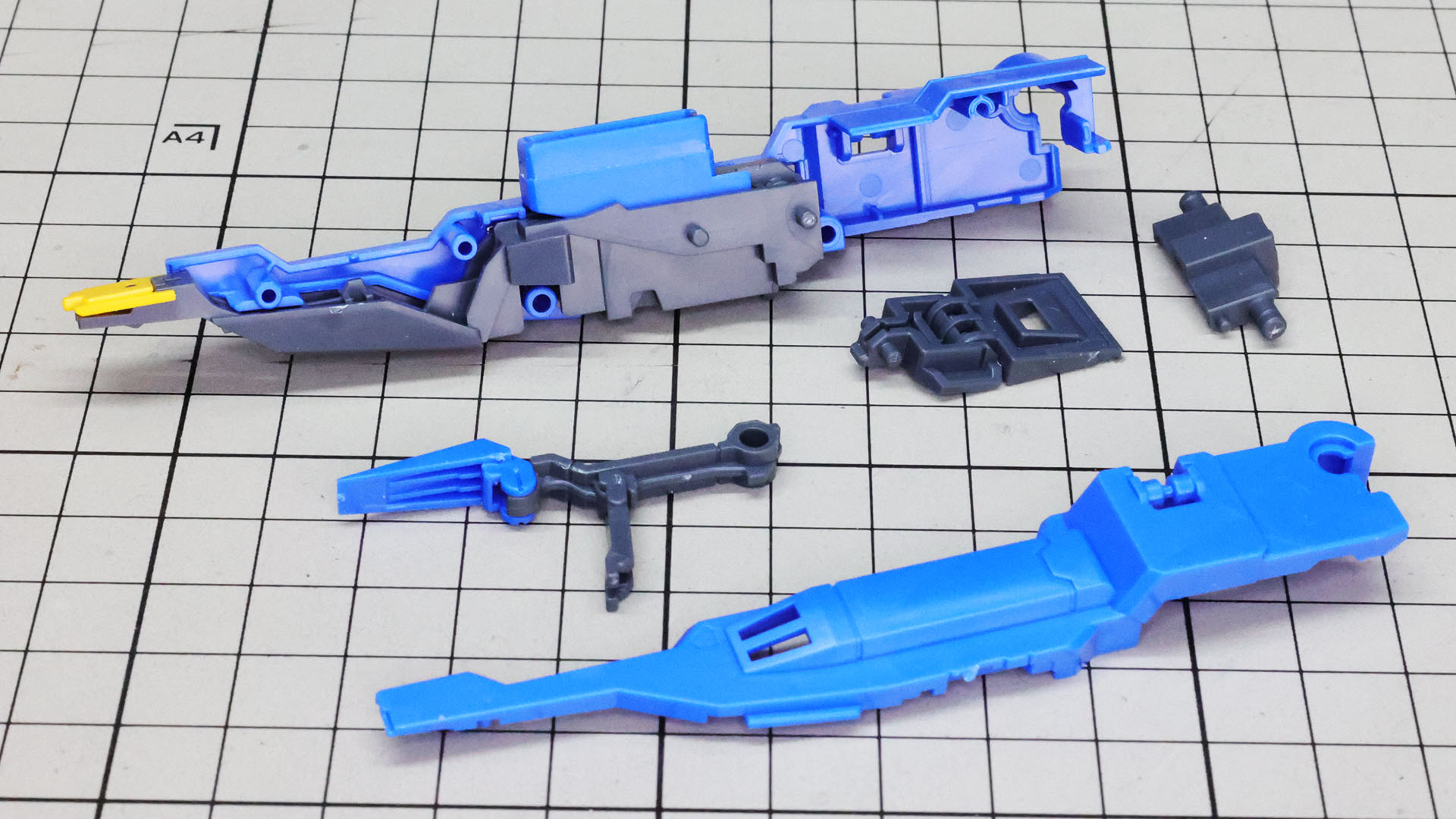 さらに装甲で覆っていきます