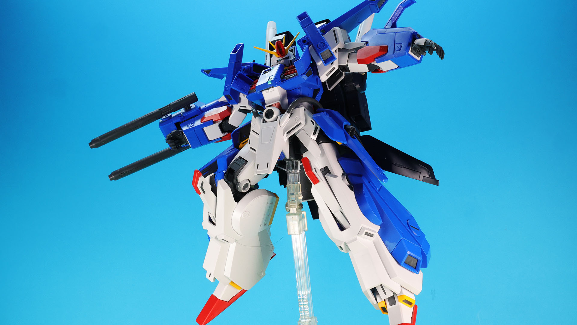 増加装甲を付けても腕を広げられます