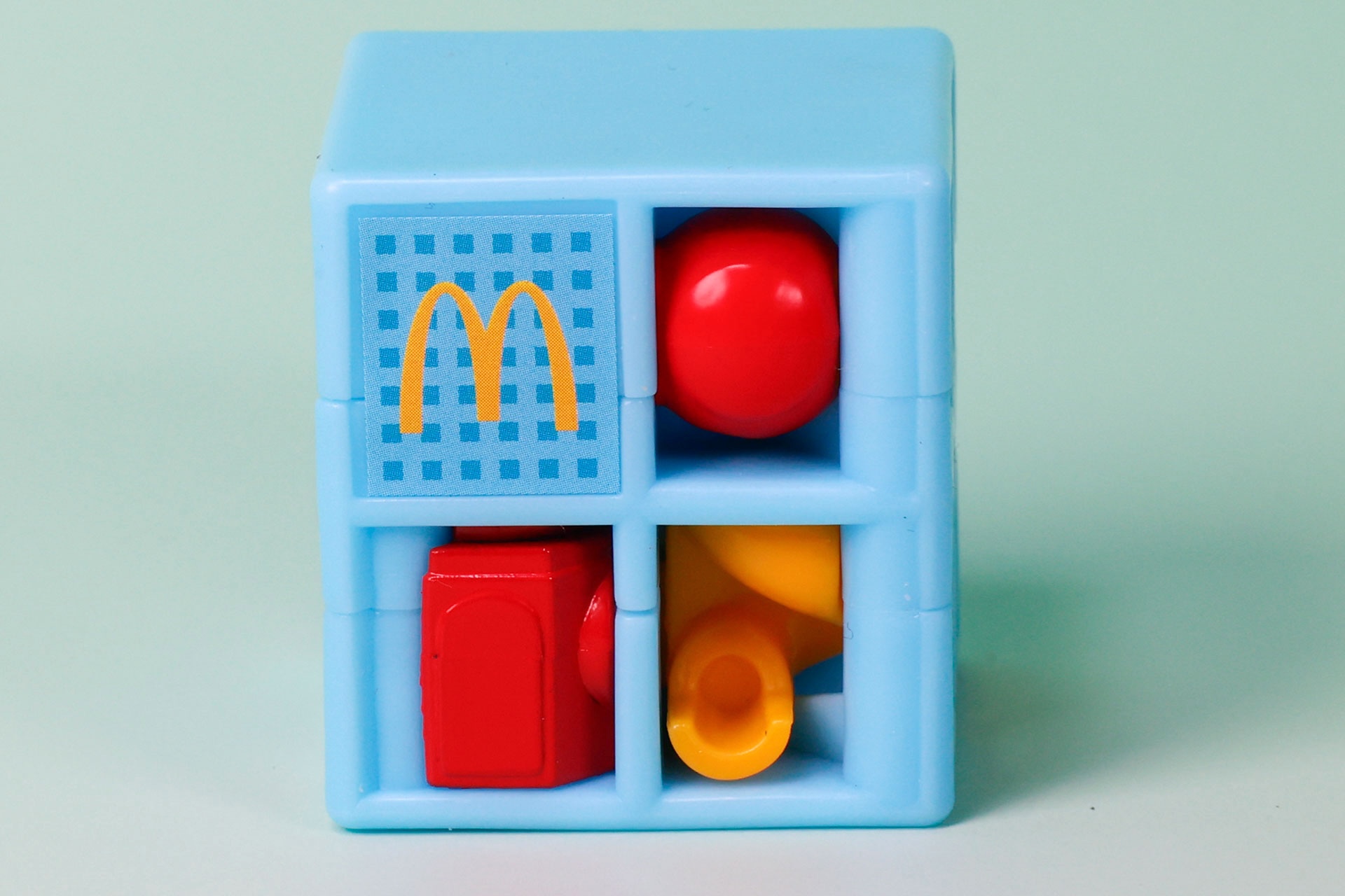 おもちゃ自体の作りも立体的だ