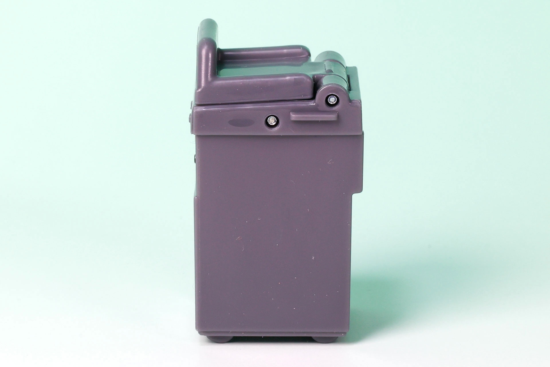 横から見ると可動部分がわかりやすい