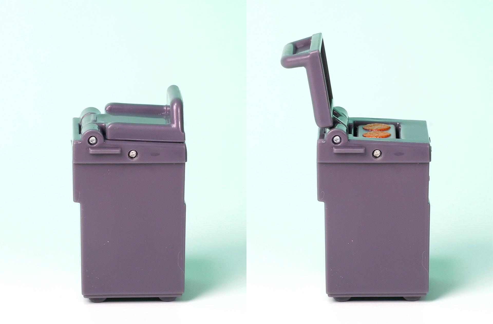 上部の蓋はこのように開けることができる