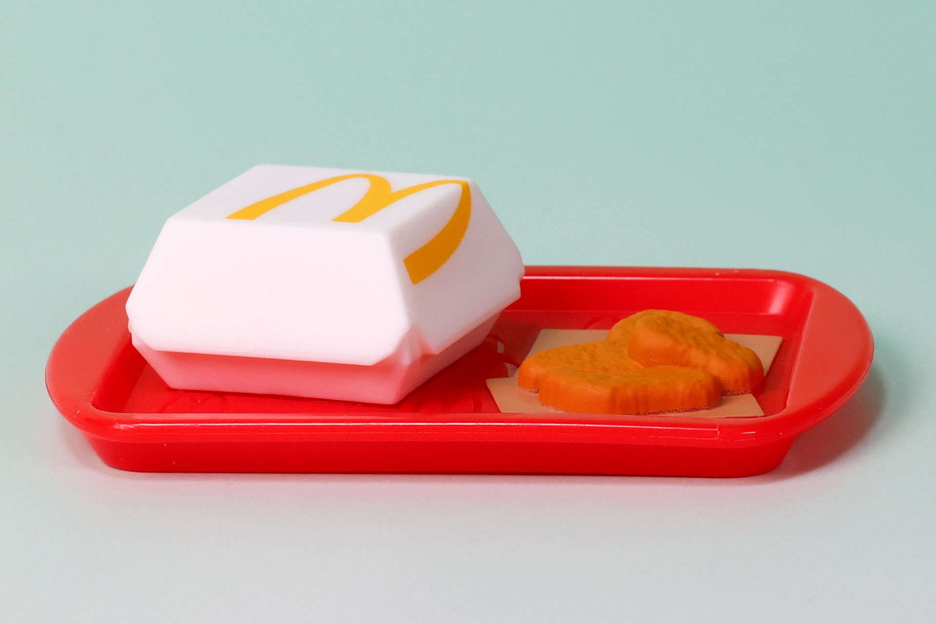 ナゲットのケースも付属