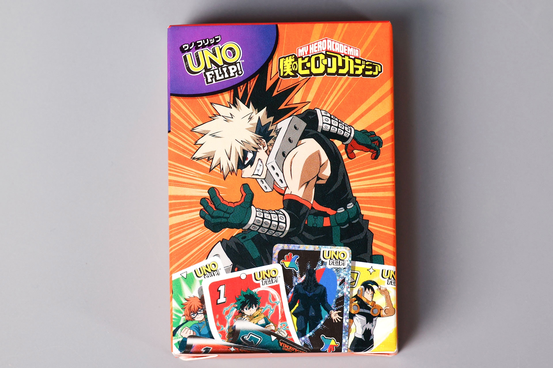こちらは「UNO フリップ 僕のヒーローアカデミア 爆豪 勝己（ばくごう かつき） 」のケースだ