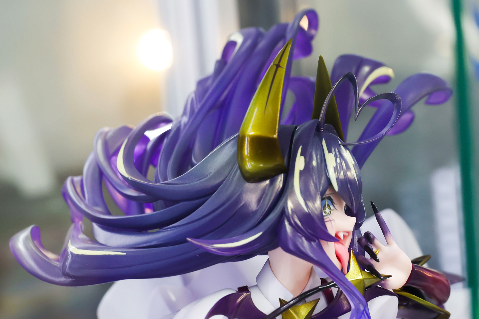 躍動感のあるヘアスタイルだ