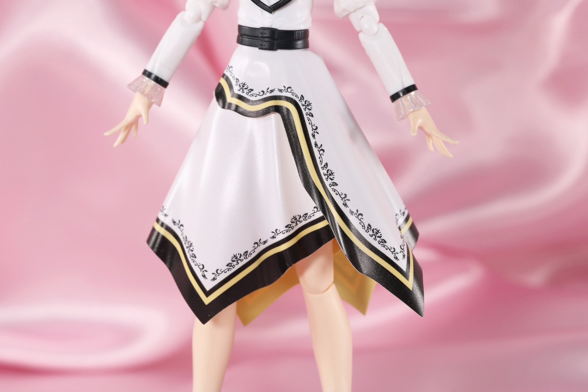 スカートはシート素材