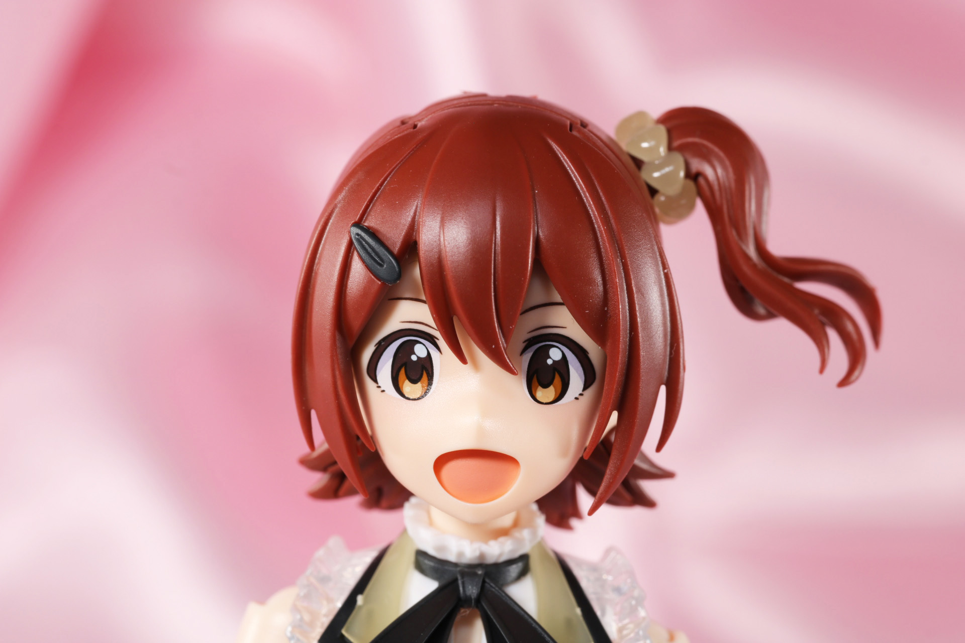 髪飾りなしの髪パーツも選択して組み立てることができる