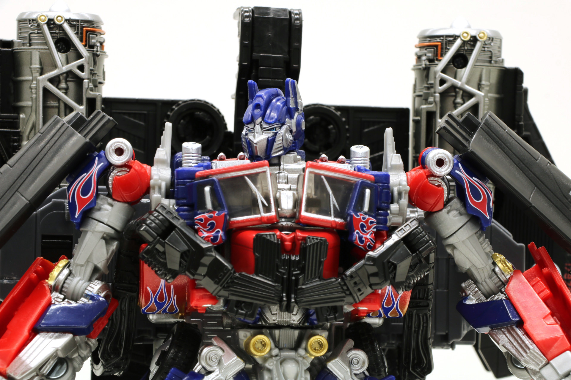 合体したことでさらにディテールもアップ