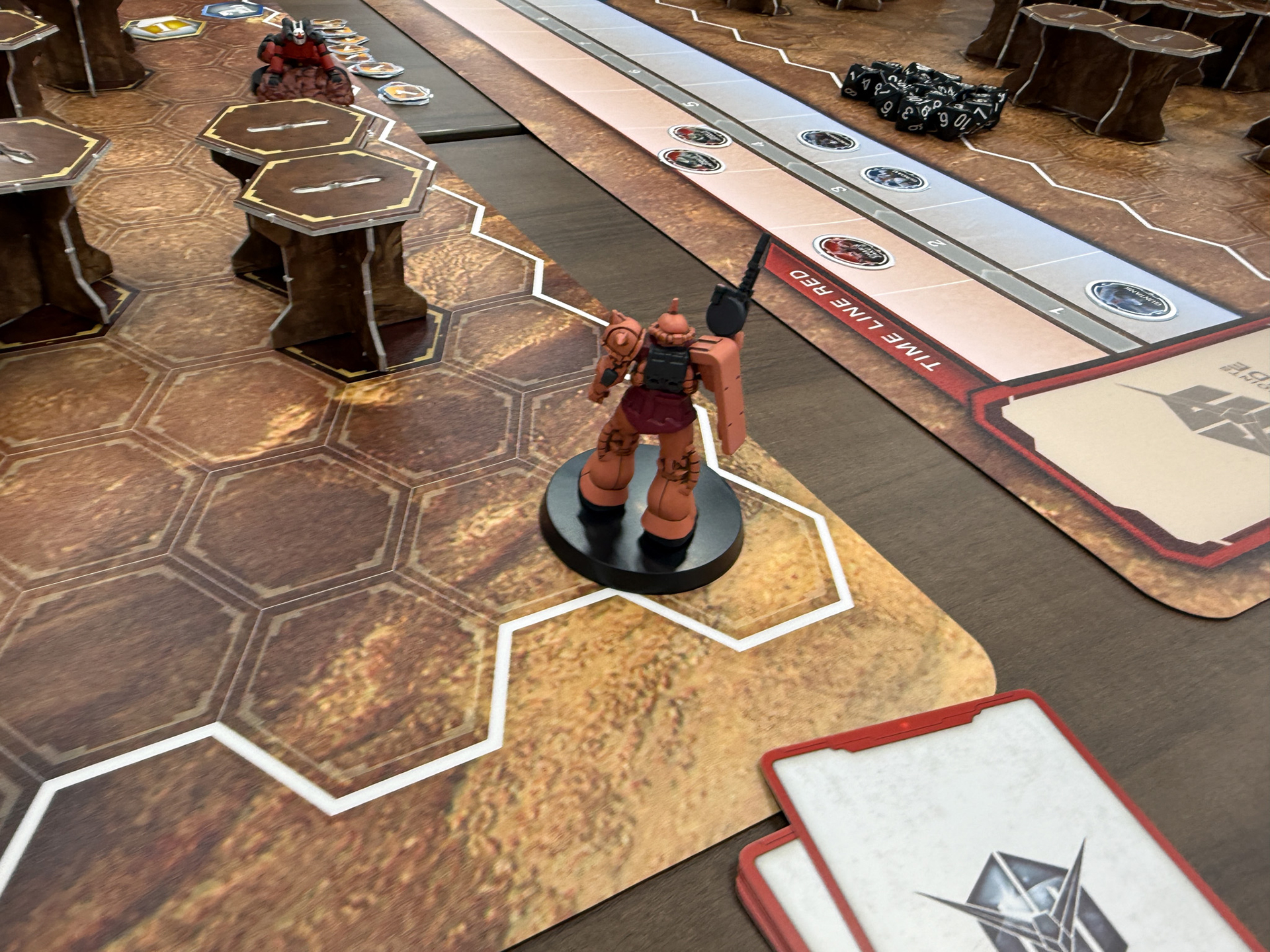 ゲームボードに並べられたミニチュアたち