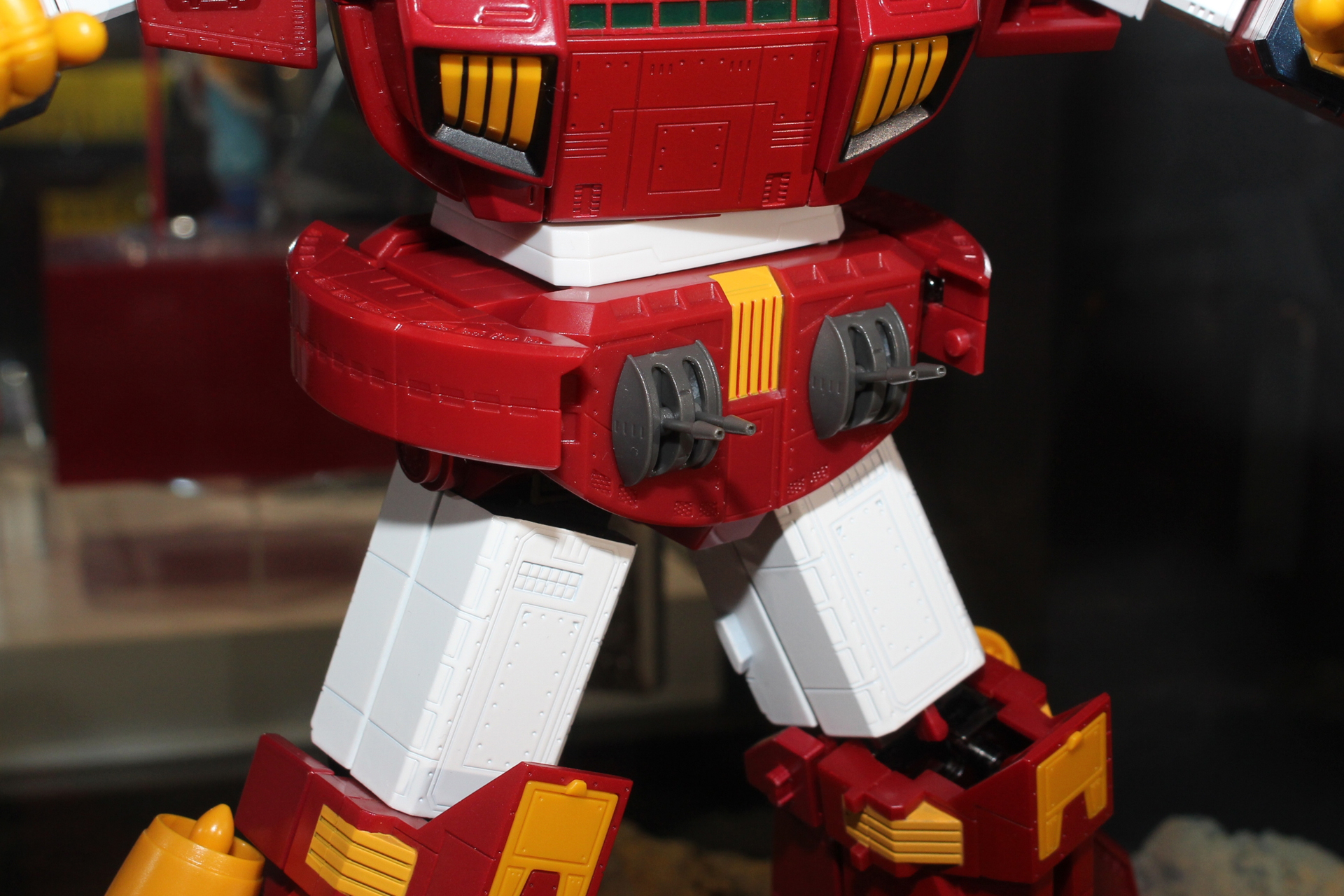 各部に装備された砲塔は可動する