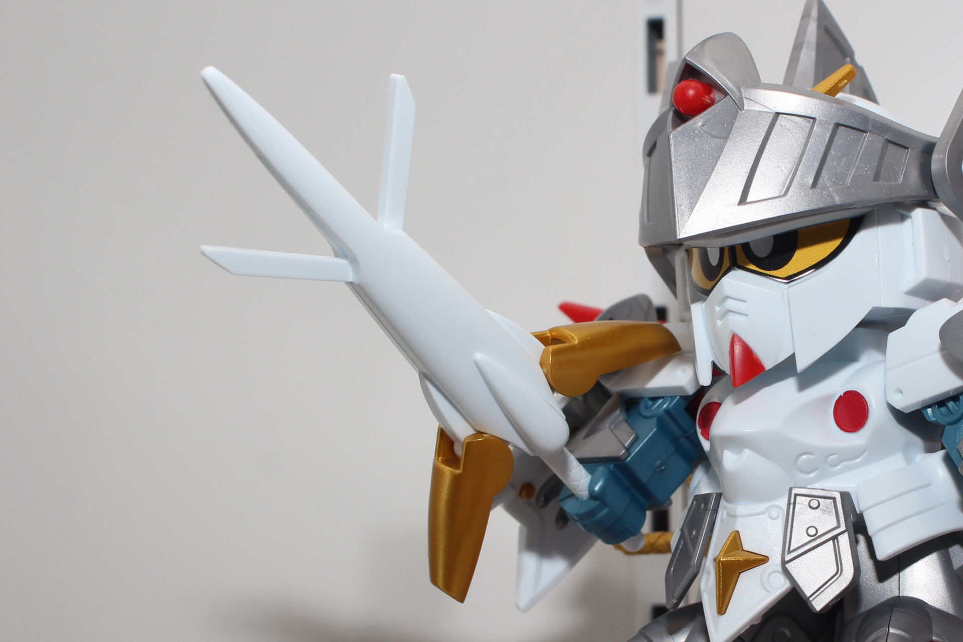 展示品が装備しているのが電磁ランス。これはトライデントモード