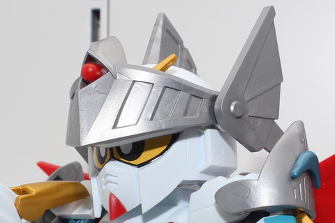 特別企画】「元祖SDガンダムワールド バーサルナイトガンダム」が令和