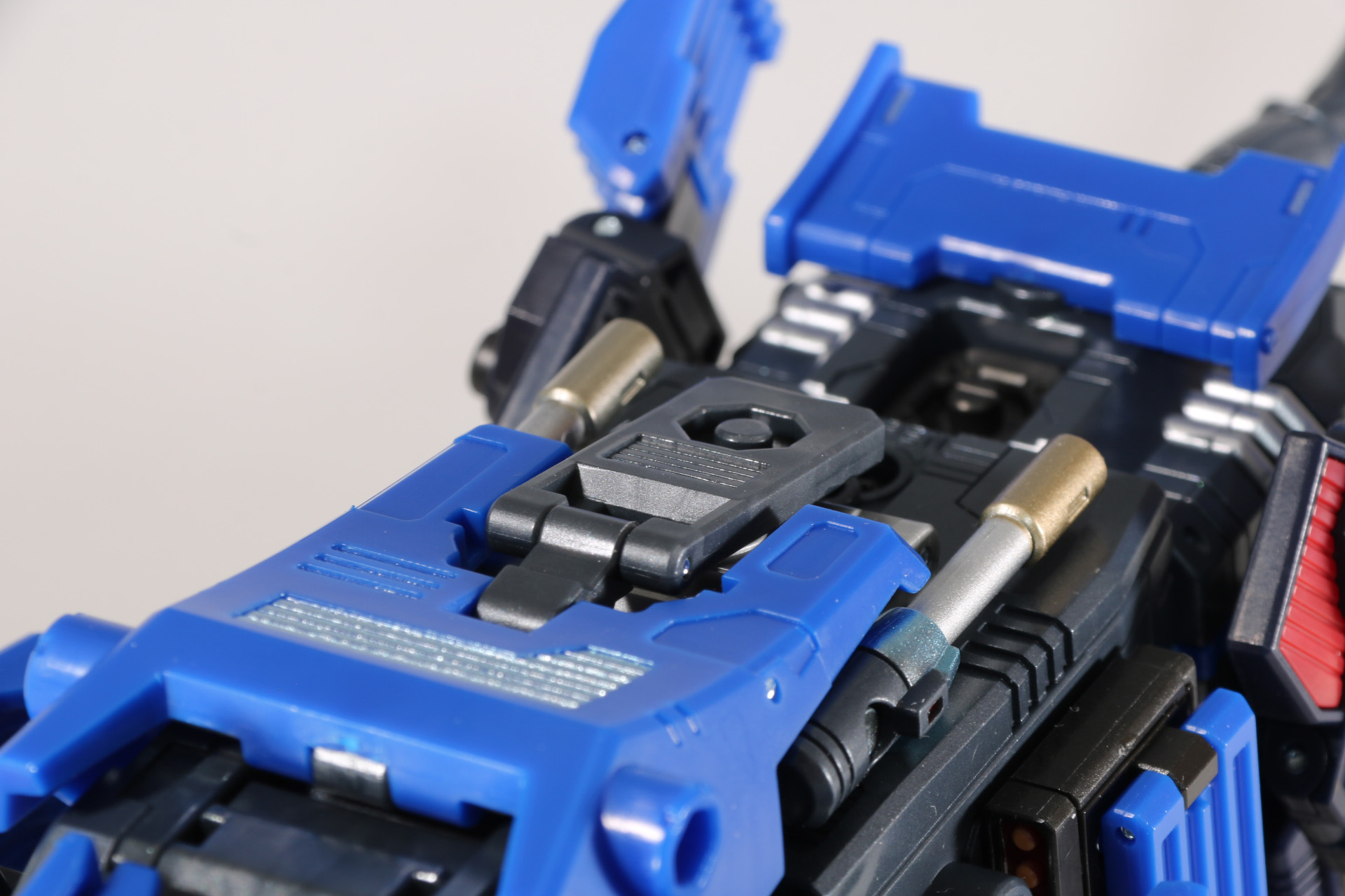 背面にボレットコアを取り付け