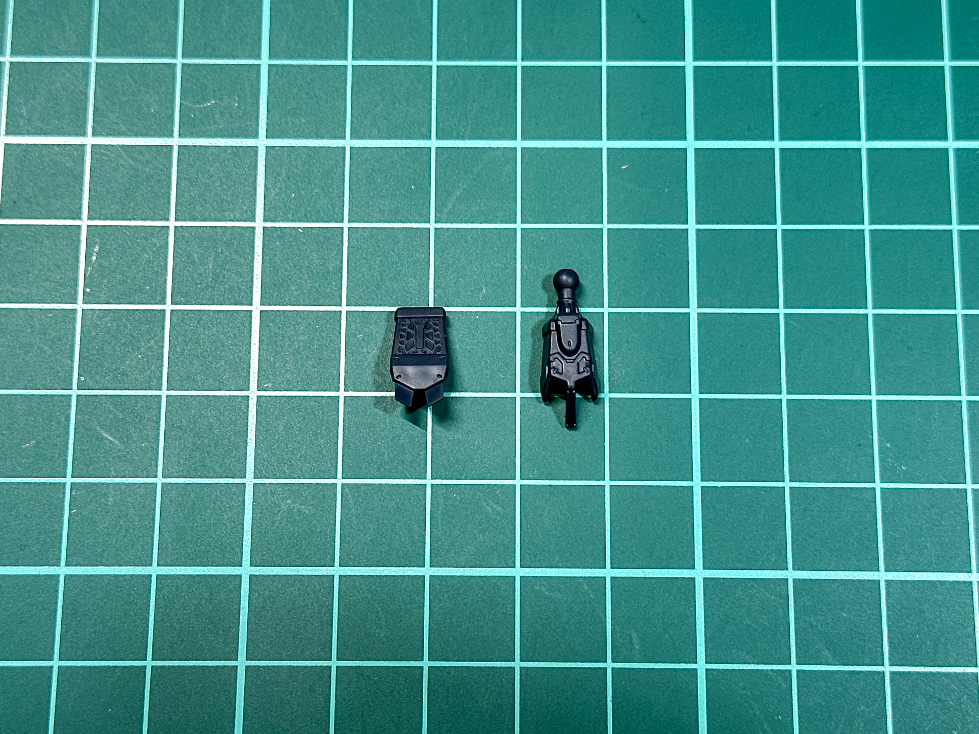 ブースタは上下2分割です。