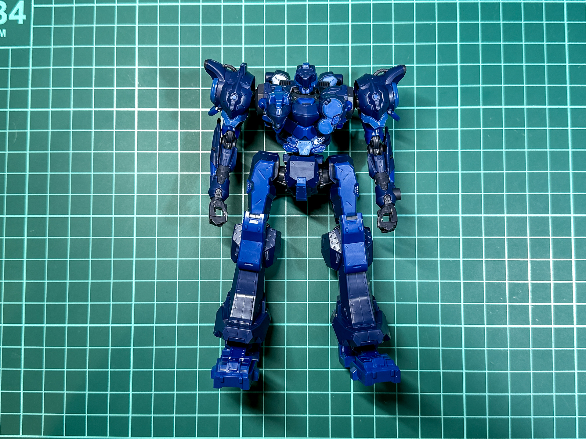 素体完成後は武装の組み立てを行ないます。