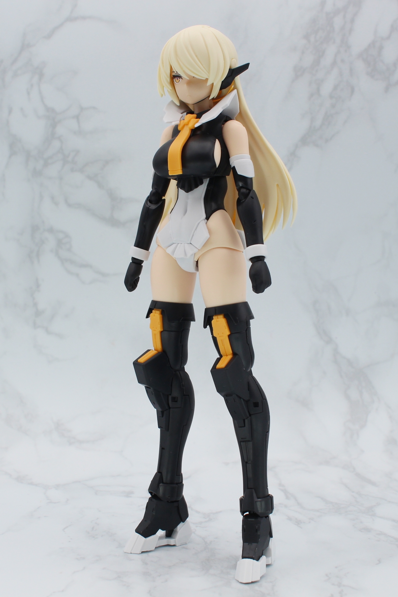 ベルベリア＝ベリィスのノーマルモード。クールな雰囲気の中にフリルなどギャップ萌えポイントがある