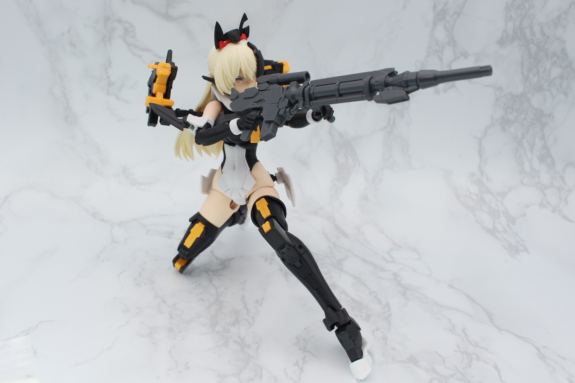 銃系のオプションは30MMシリーズが豊富。これは「30MM 1/144 アルト用オプションウェポン1」を使った装備例