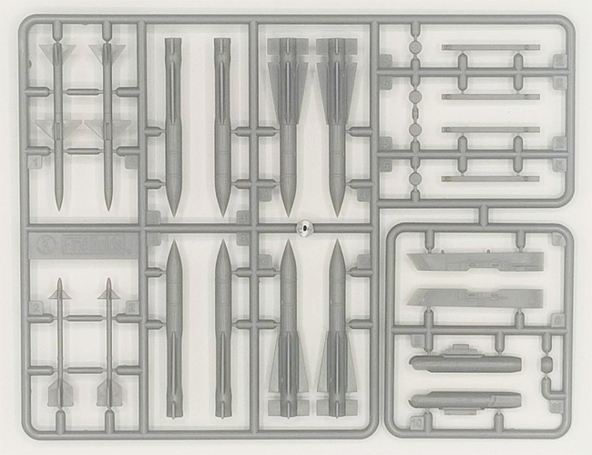 特別付属パーツ：FP31現用アメリカ軍航空機用ミサイルセットのランナーが1枚付属する