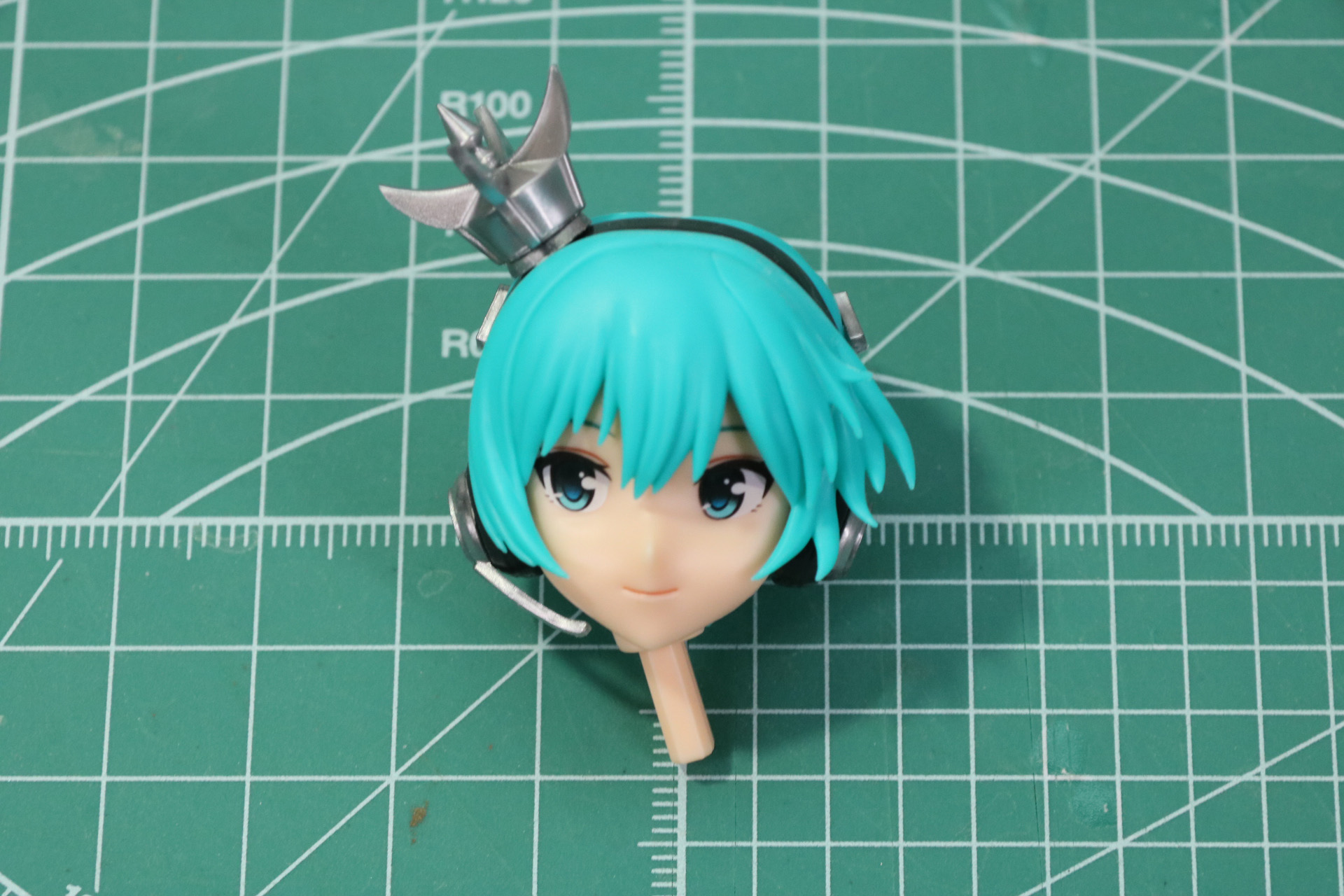 頭部の組み立て